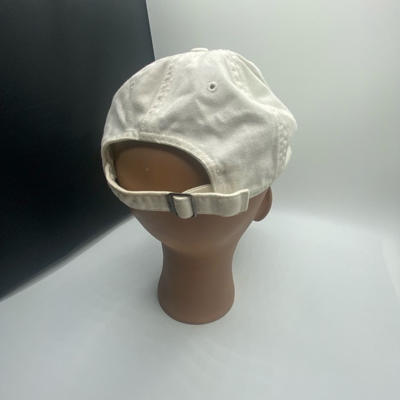 White Nike Ball Cap - Picture 3 of 9